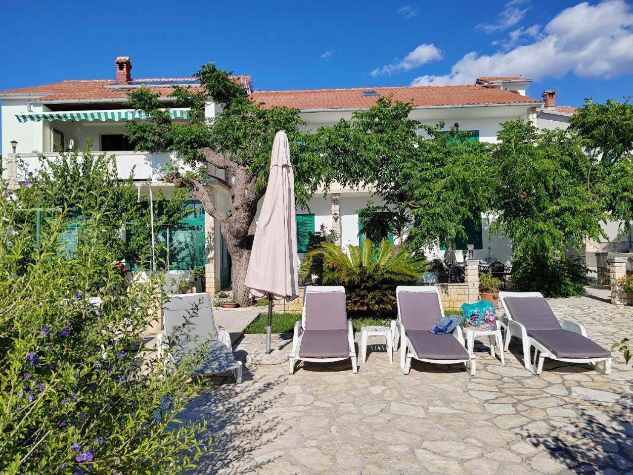 Room'S Brica Barbat na Rabu Exterior photo