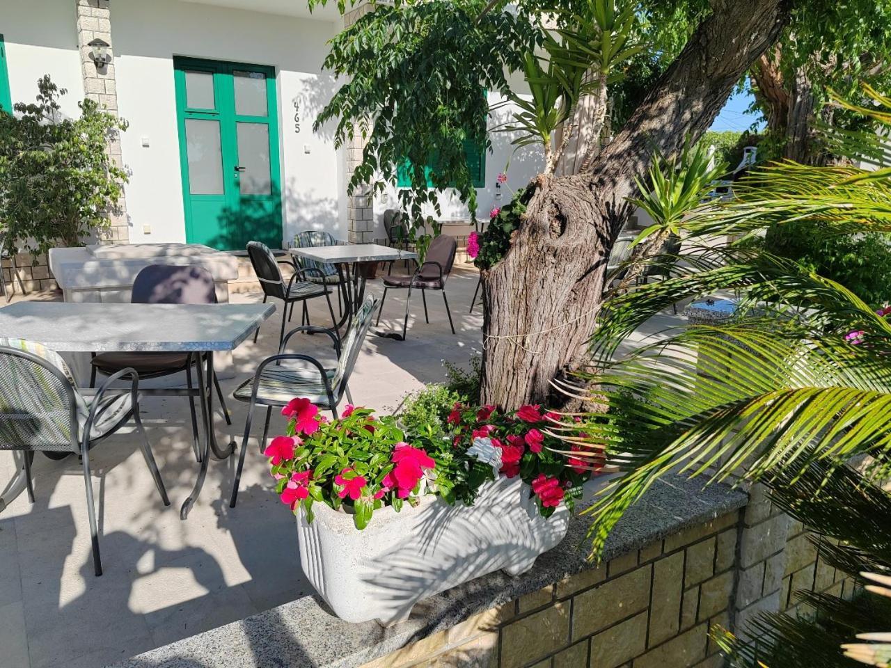 Room'S Brica Barbat na Rabu Exterior photo